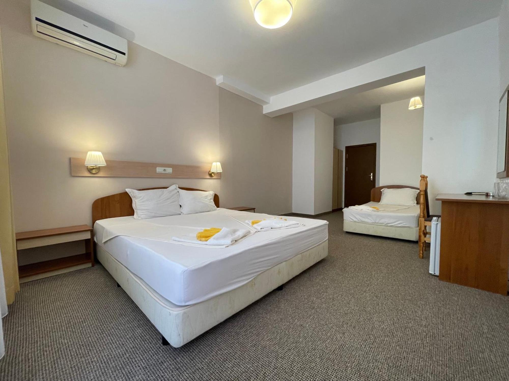 Alatoni Beach Hotel Sozopol Esterno foto