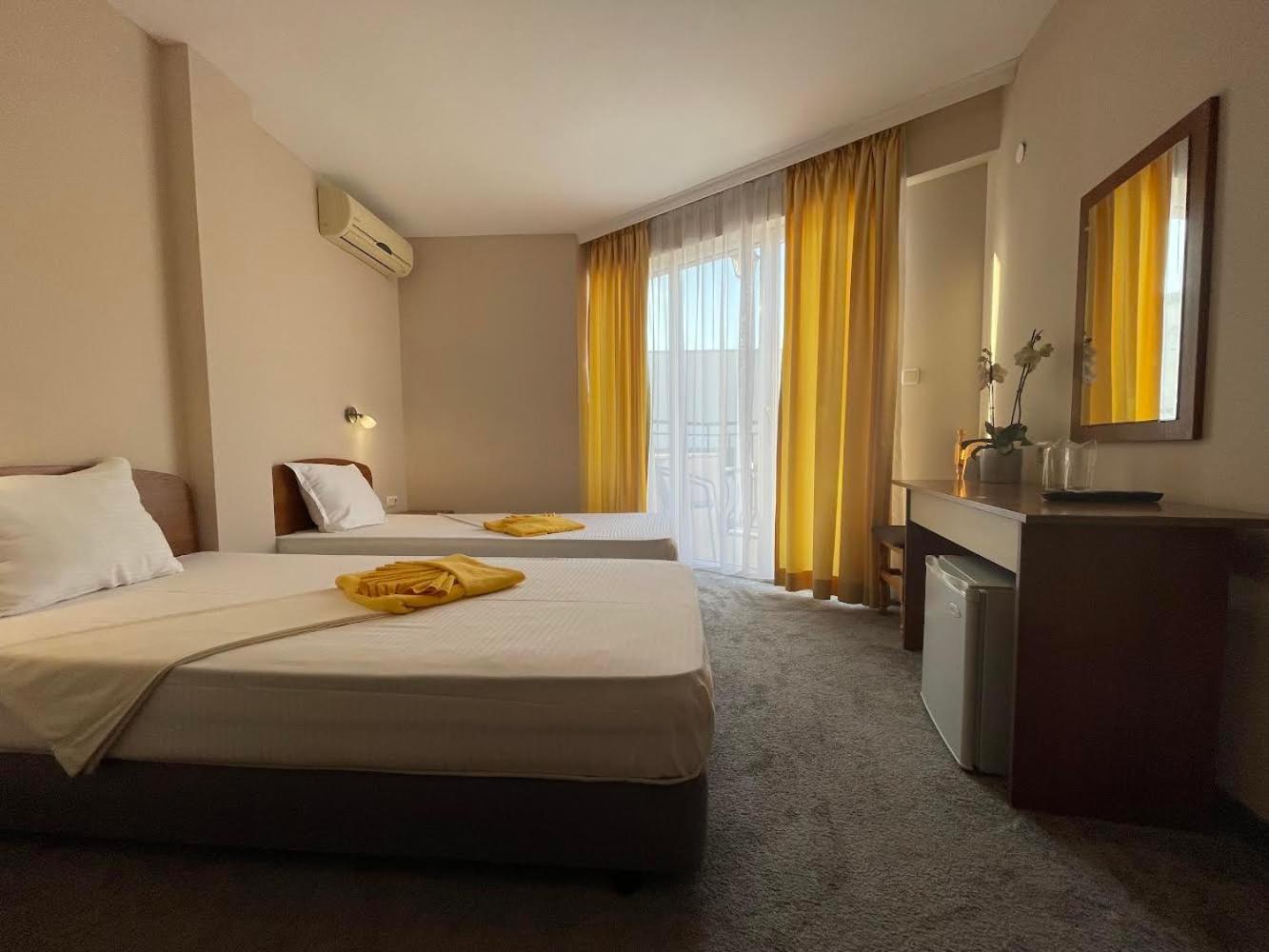 Alatoni Beach Hotel Sozopol Esterno foto