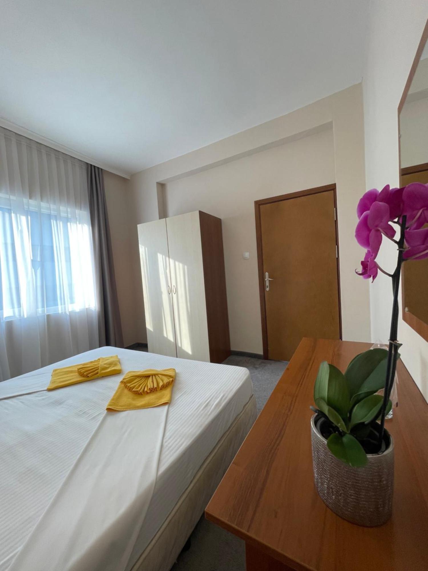 Alatoni Beach Hotel Sozopol Esterno foto